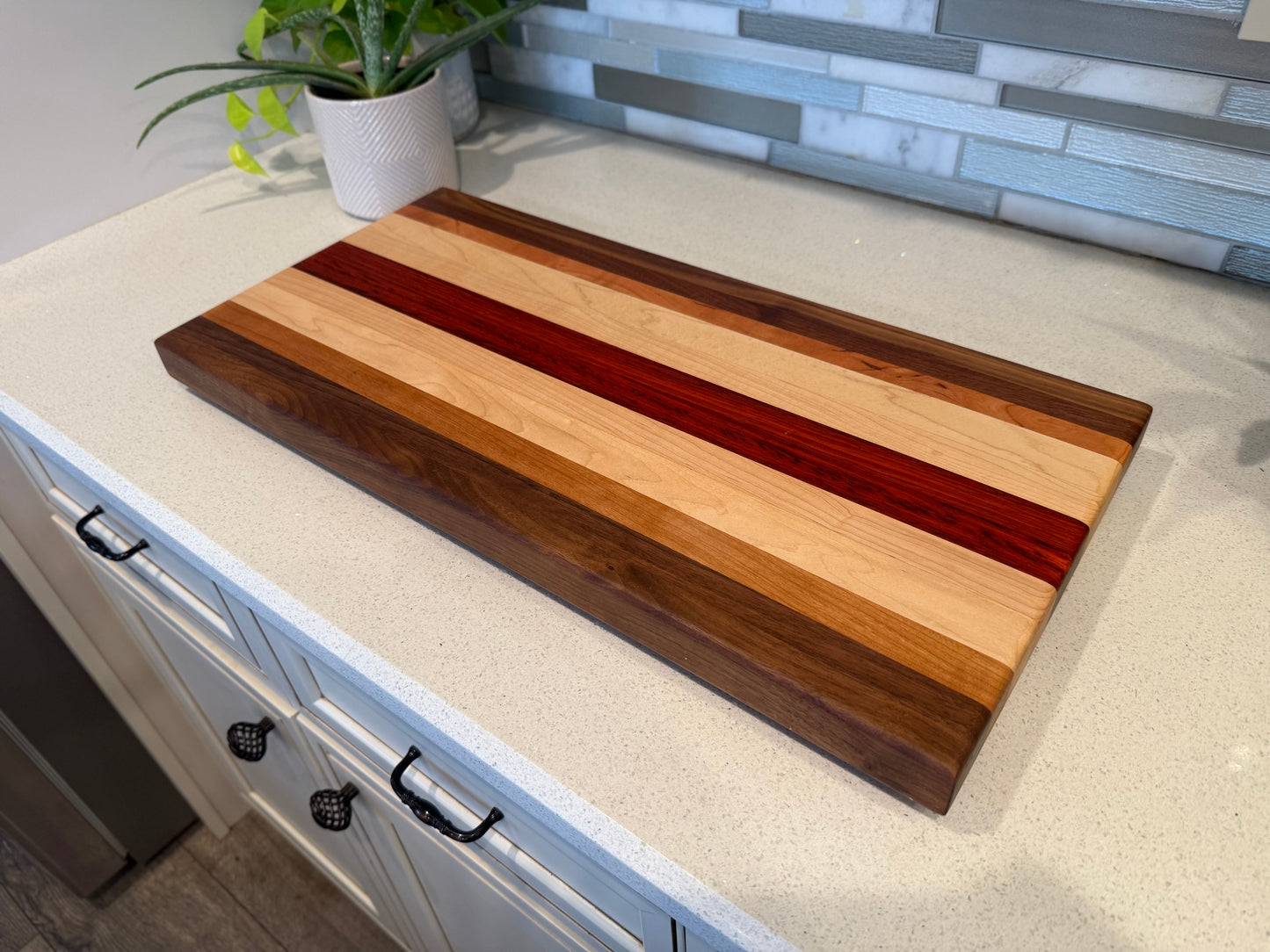 Irri The Cutting Board
